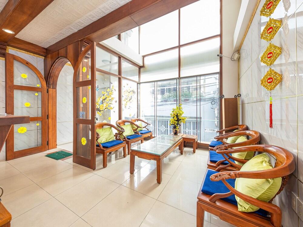 White Lion Hotel Nha Trang Buitenkant foto