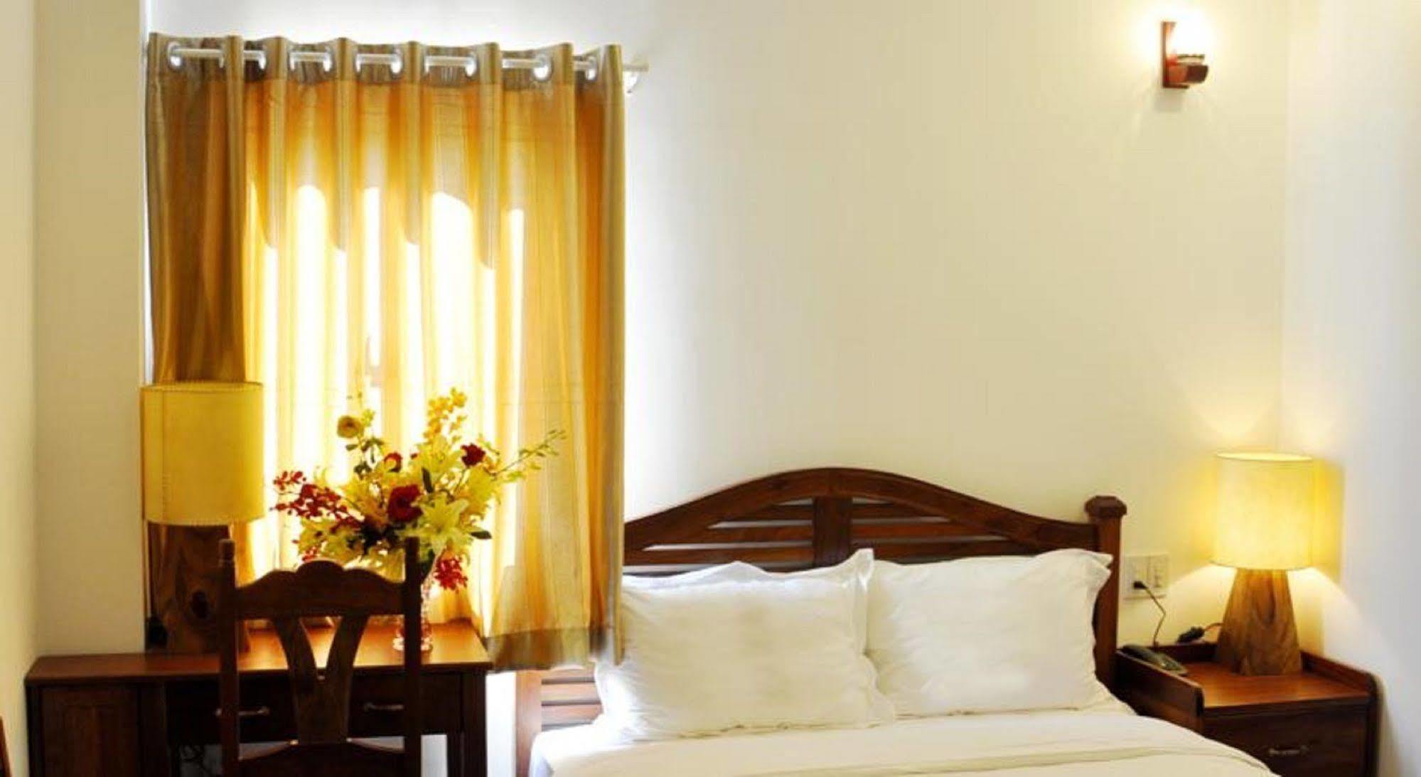 White Lion Hotel Nha Trang Buitenkant foto